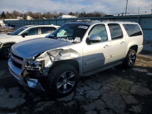 Chevrolet Suburban K1500 LT 5.3L 8 2012