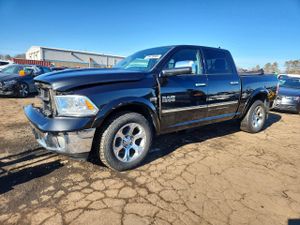 RAM 1500 LARAMIE 5.7L 8 2015