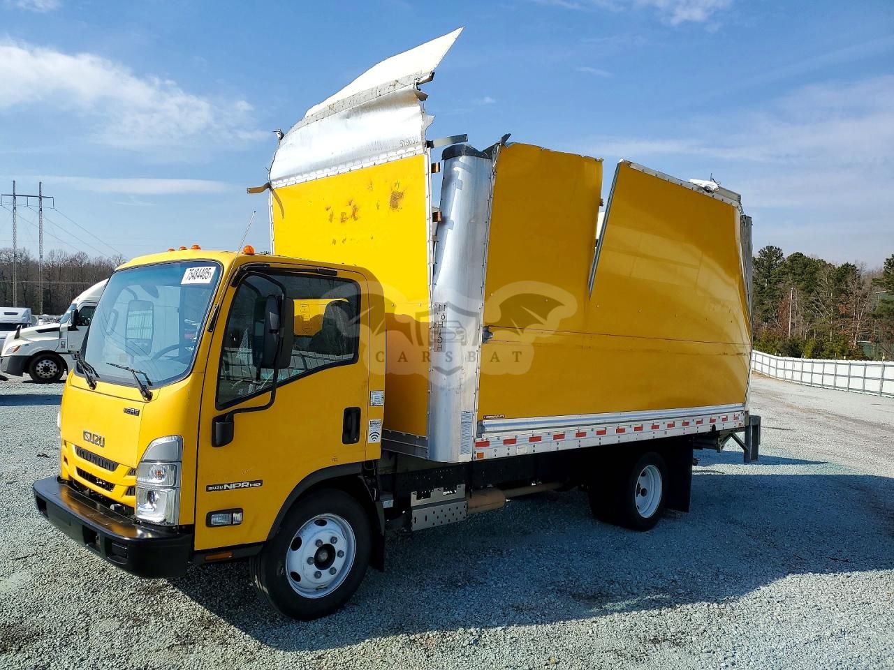 Isuzu NPR 6.6L 8 2023