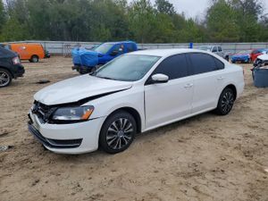 Volkswagen Passat S 2.5L 5 2013