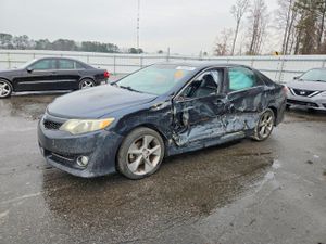 Toyota Camry SE 3.5L 6 2013