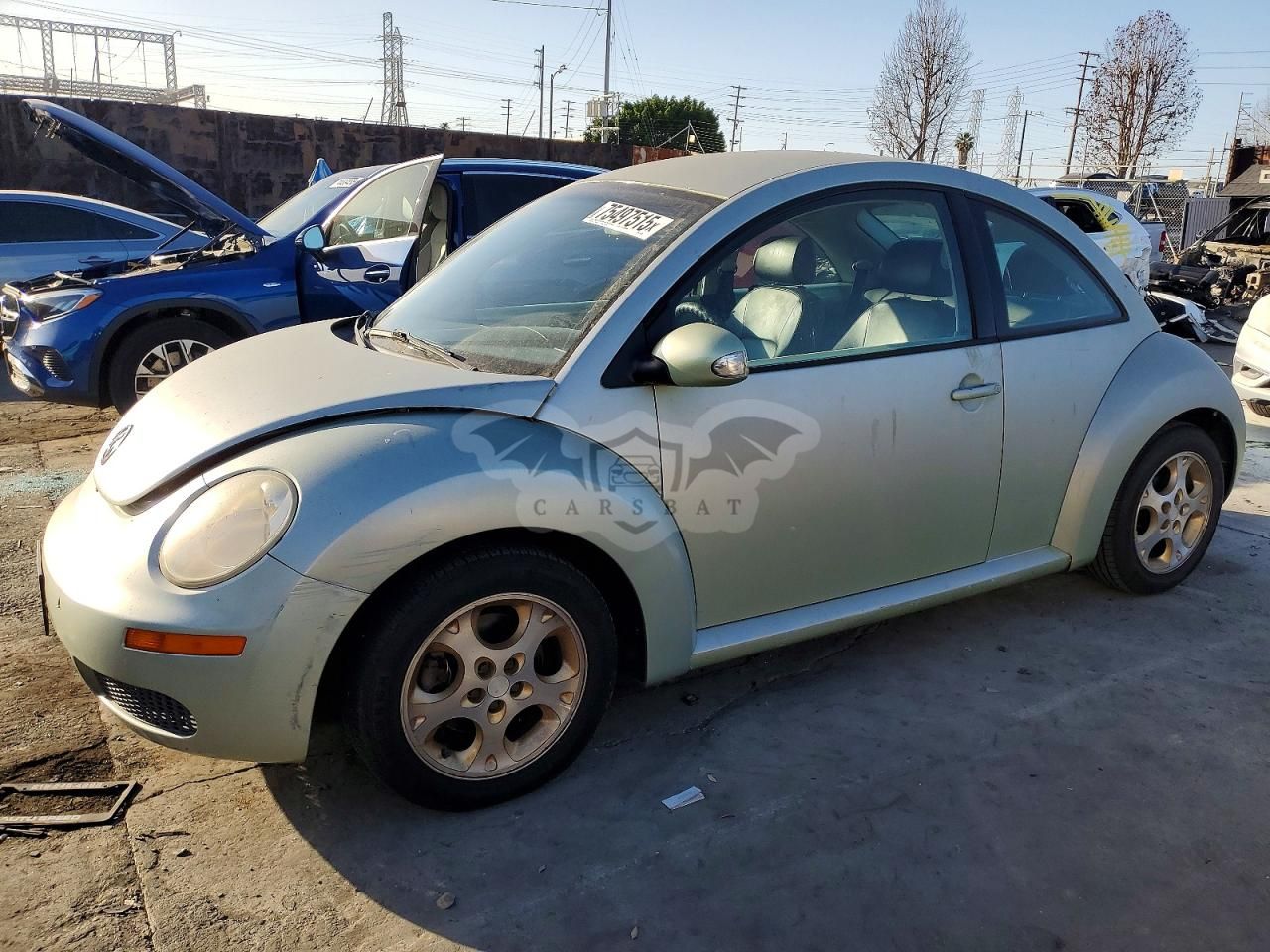 Volkswagen Beetle 2.5L 5 2010
