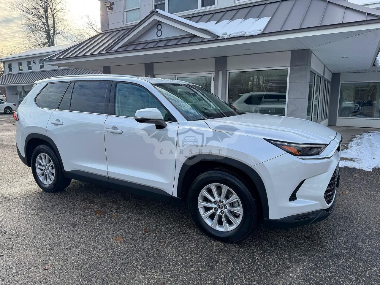 Toyota Grand Highlander XLE 2.4L 4 2024
