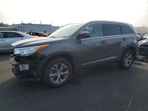 Toyota Highlander 3.5L 6 2014