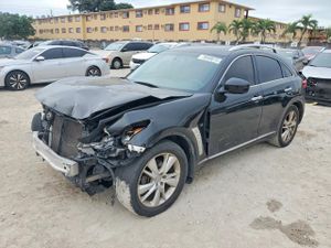 Infiniti QX70 3.7L 6 2014