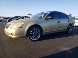 Nissan Altima SE 3.5L 6 2002