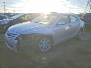 Toyota Camry BASE 2.5L 4 2011