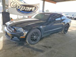 Ford Mustang 3.7L 6 2014
