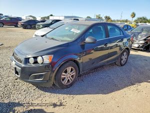 Chevrolet Aveo (Sonic) LT 1.8L 4 2014
