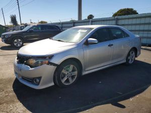 Toyota Camry BASE 2.5L 4 2012