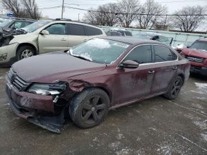 Volkswagen Passat SE 2.5L 5 2012