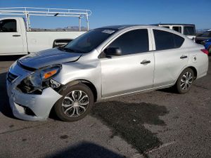 Nissan Versa S 1.6L 4 2015