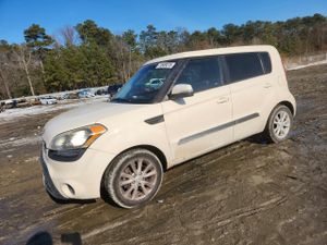 Kia Soul + 2.0L 4 2013