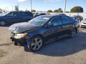 Toyota Camry SE 3.5L 6 2012