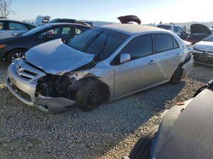 Toyota Corolla 1.8L 4 2012