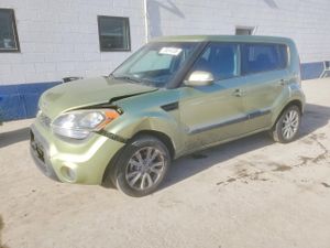 Kia Soul + 2.0L 4 2013