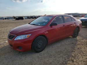 Toyota Camry BASE 2.5L 4 2011