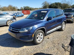 Volkswagen Tiguan S 2.0L 4 2013