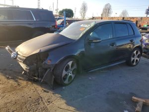 Volkswagen Golf 2.0L 4 2012