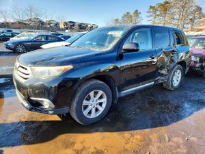 Toyota Highlander BASE 3.5L 6 2012