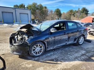 Ford Focus SE 2.0L 4 2015