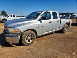 Dodge RAM 5.7L 8 2011