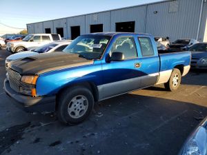 Chevrolet Silverado 1500 C1500 4.8L 8 2004