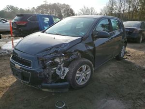 Chevrolet Aveo (Sonic) LT 1.8L 4 2014