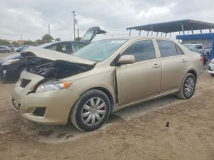 Toyota Corolla BASE 1.8L 4 2010