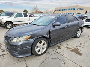 Toyota Camry BASE 2.5L 4 2011