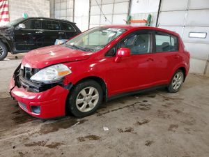 Nissan Versa S 1.8L 4 2010