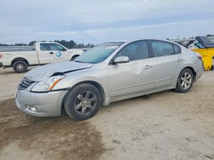 Nissan Altima BASE 2.5L 4 2010