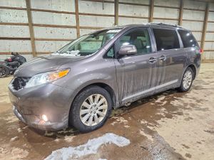 Toyota Sienna XLE 3.5L 6 2014
