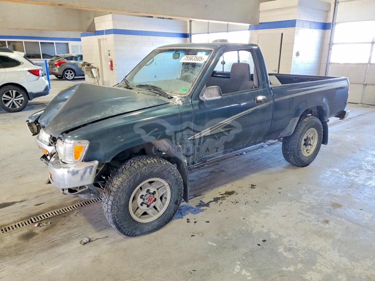 Toyota Hilux 1/2 TON SHORT WHEELBASE DX 2.4L 4 1995