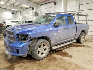 RAM 1500 ST 5.7L 8 2015