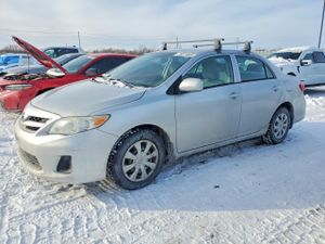 Toyota Corolla BASE 1.8L 4 2013