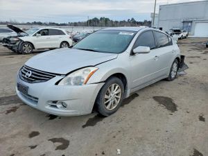 Nissan Altima BASE 2.5L 4 2010