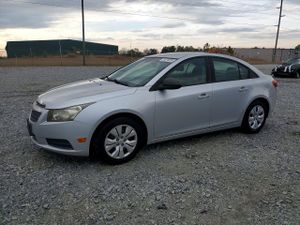 Chevrolet Cruze LS 1.8L 4 2013
