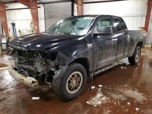 Toyota Tundra DOUBLE CAB SR5 5.7L 8 2012