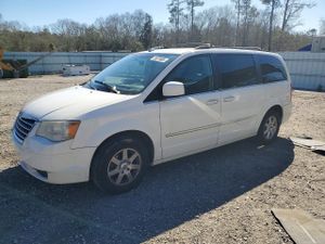 Chrysler Town & Country TOURING 3.8L 6 2010