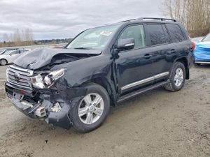 Toyota Land Cruiser 5.7L 8 2015