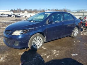 Toyota Corolla BASE 1.8L 4 2012
