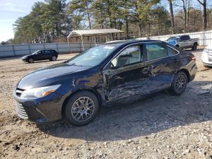 Toyota Camry LE 2.5L 4 2015
