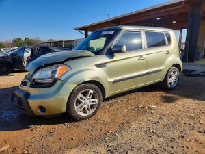 Kia Soul + 2.0L 4 2011