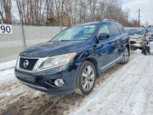 Nissan Pathfinder S 3.5L 6 2015