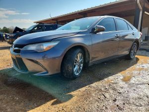 Toyota Camry LE 2.5L 4 2015