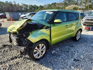 Kia Soul + 2.0L 4 2015