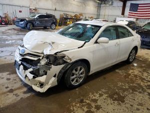 Toyota Camry BASE 2.5L 4 2011
