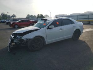 Ford Fusion SE 2.5L 4 2010