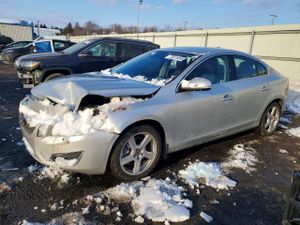 Volvo S60 T5 2.4L 5 2012